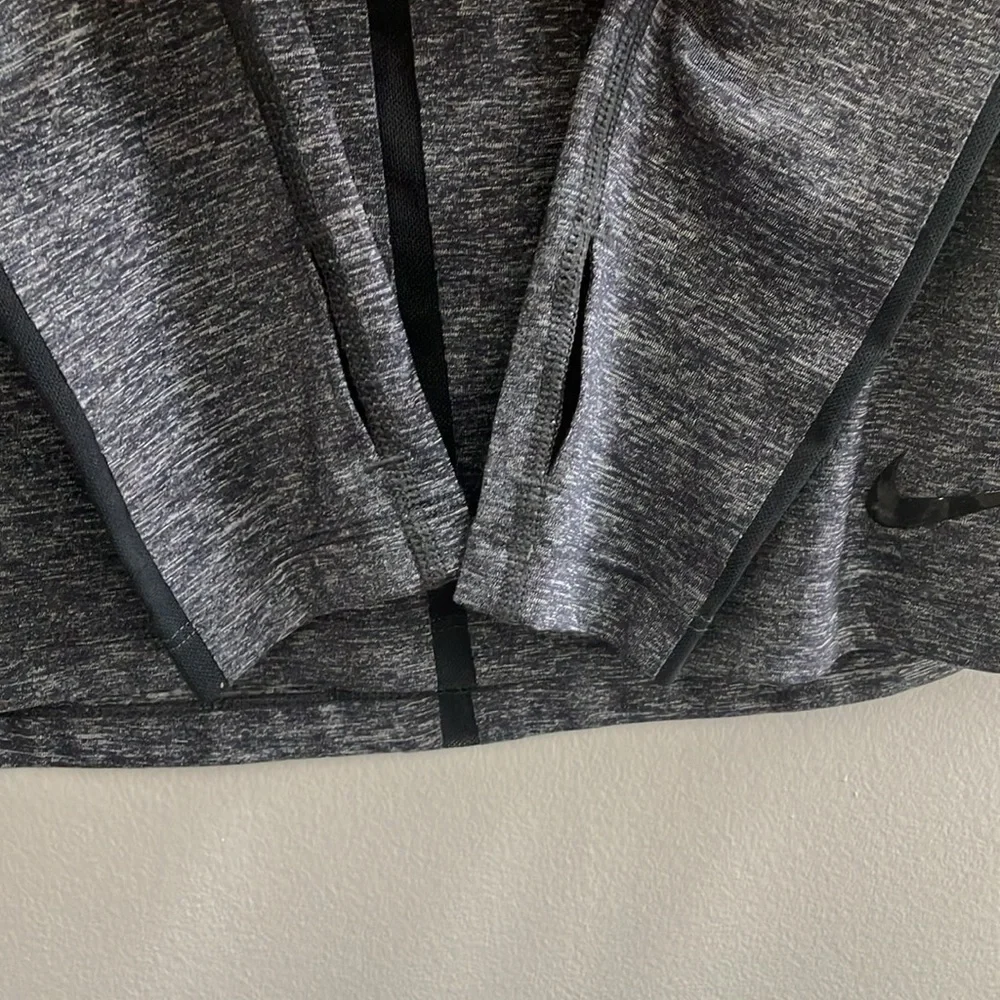 NIKE PRO HYPERCOOL Long-sleeve Mesh Tops Women’s Size S Dark Gray Training